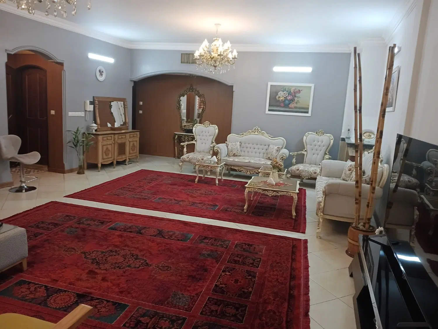 آپارتمان 118متر تک واحدی