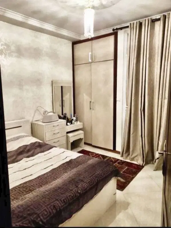 تهرانسر_۵۰ متر_خطی رو به نما_فول بازسازی