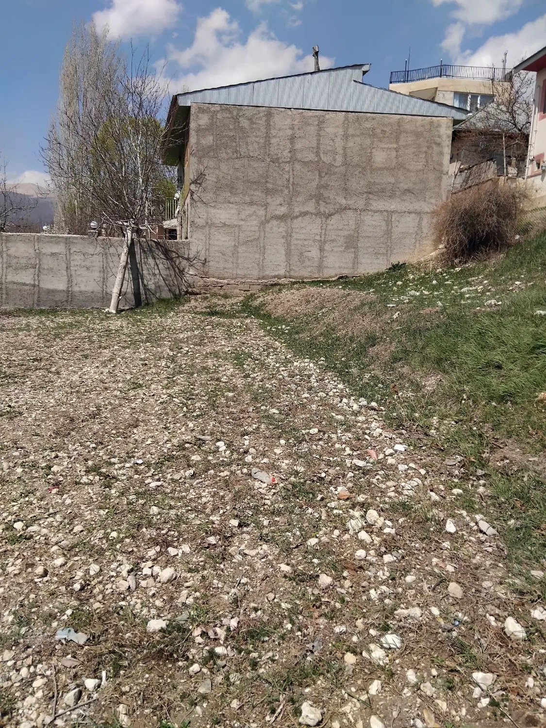 زمین ویلایی بامجوزساخت