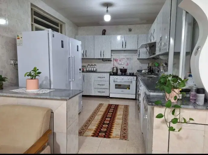 خونه طبقه دوم ۱۰۰ متری گلدشت  شرقی