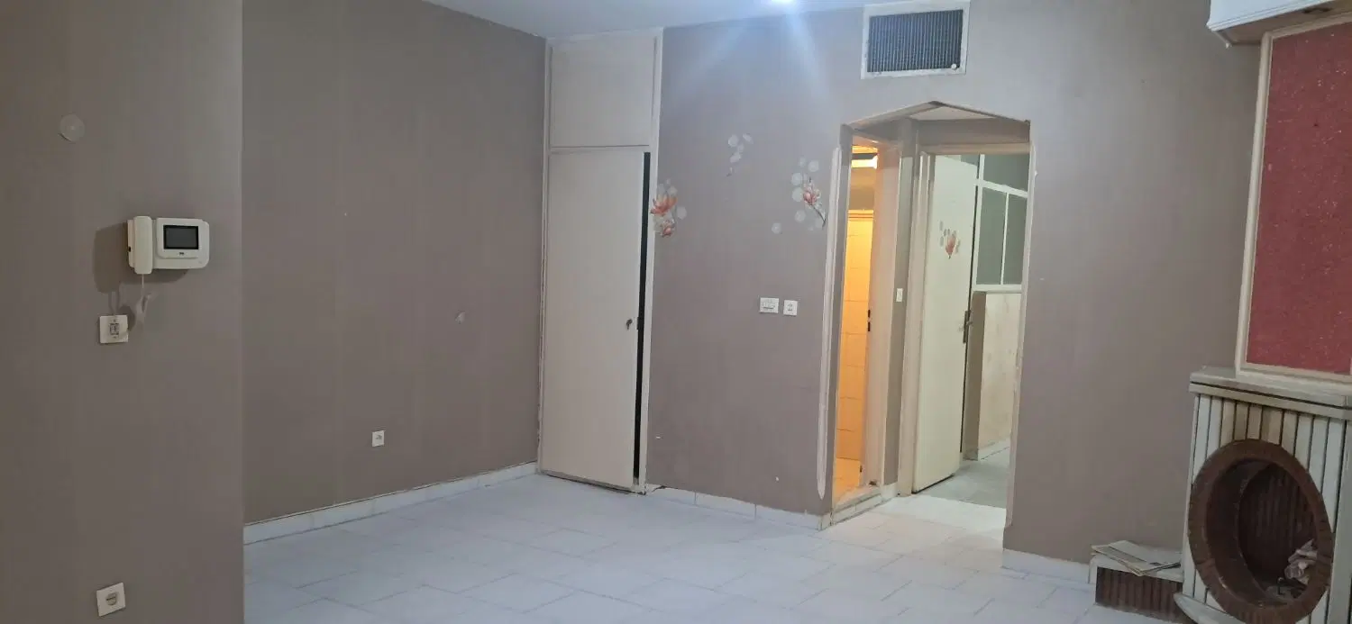 آپارتمان ۶۰ متری تخلیه