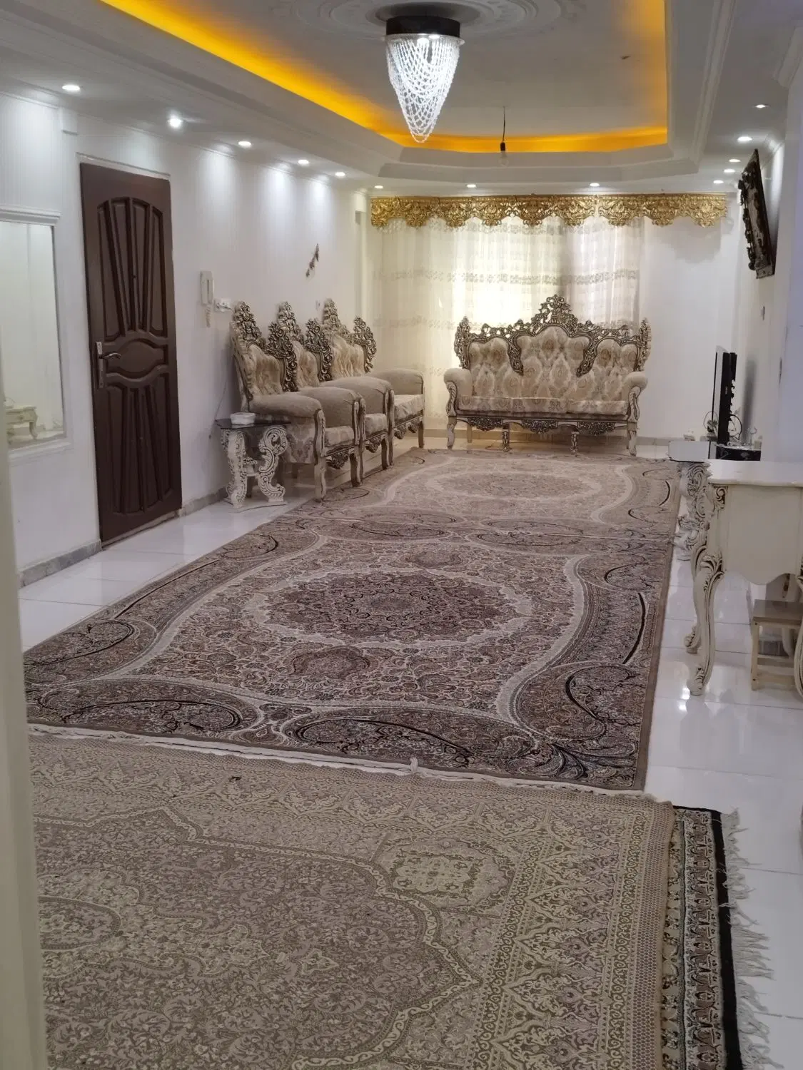 آپارتمان فروشی بنفشه شرقی