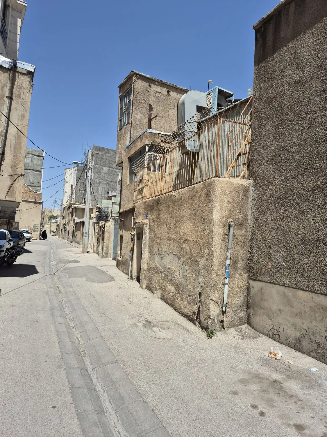 خانه ویلایی2طبقه56متر خیابان کارگر منبع آب سعدی
