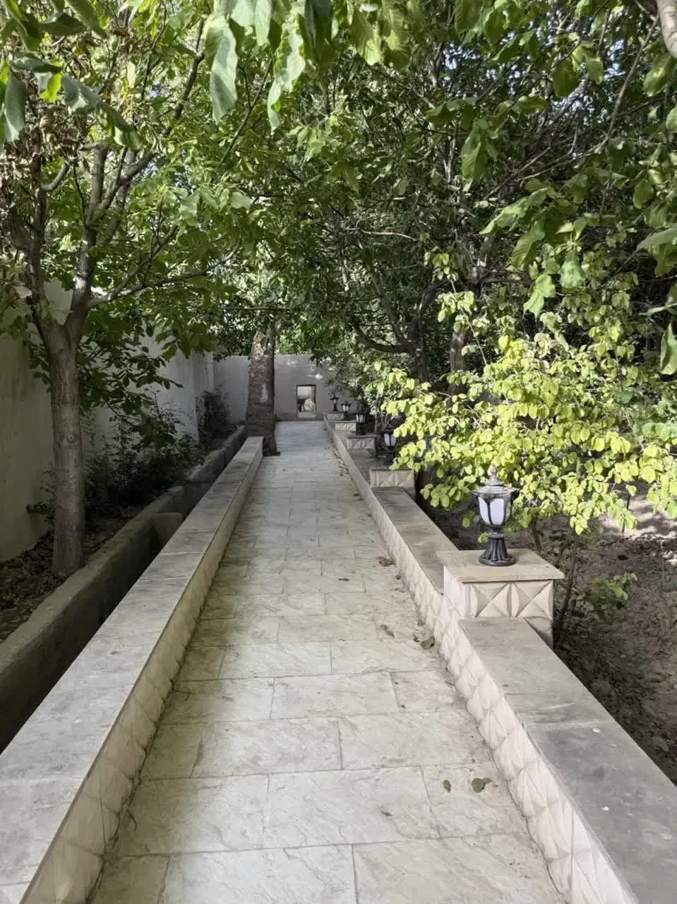 باغ ۵۰۰ متری