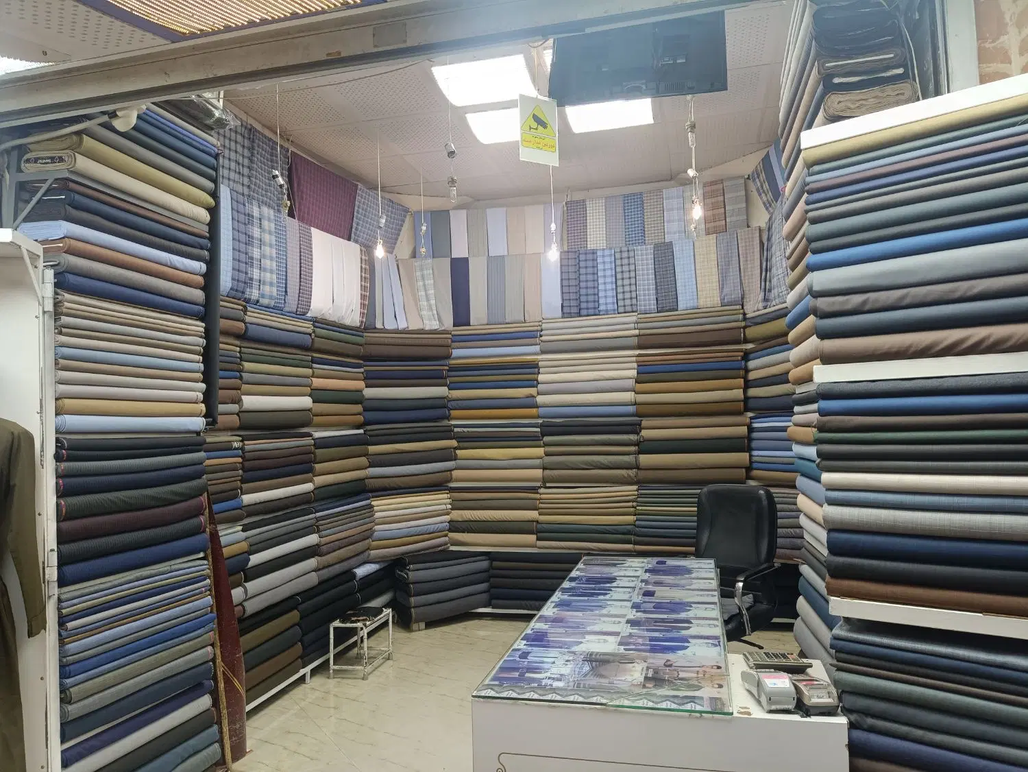 مغازه 20متری بازار سنندجی