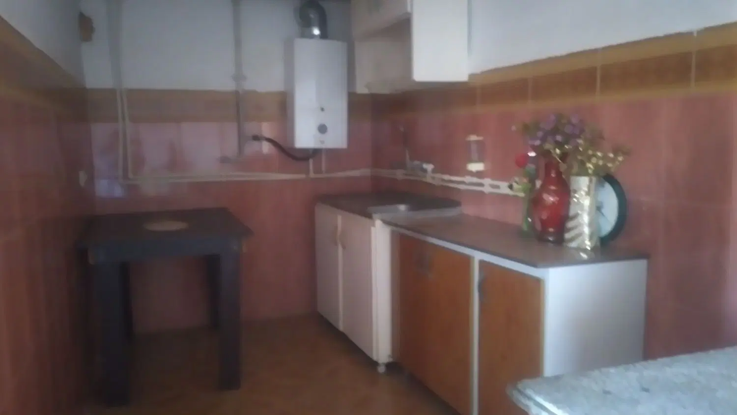 اجاره خانه ۶۵ متری تولون آباد