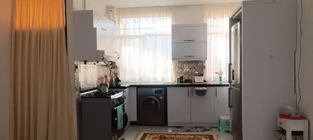 ویلایی حاشیه خیابان ارمون دوطبقه۷۵متری مغازه۱۳متری