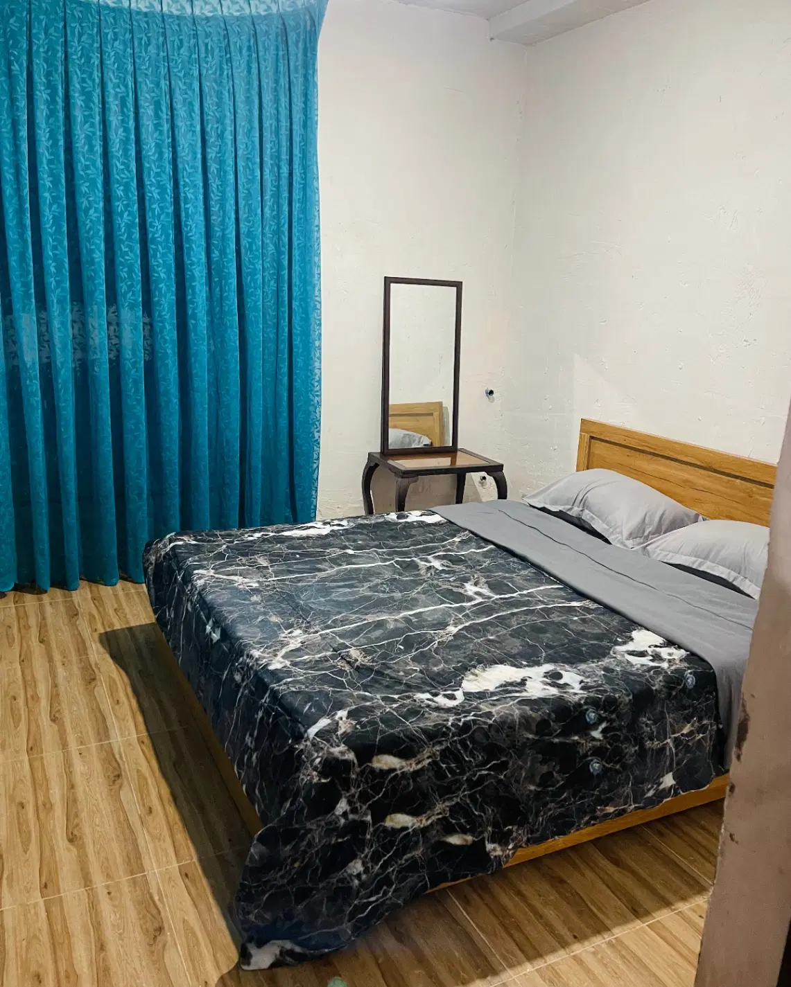 اجاره سویت تک خوابه رمک
