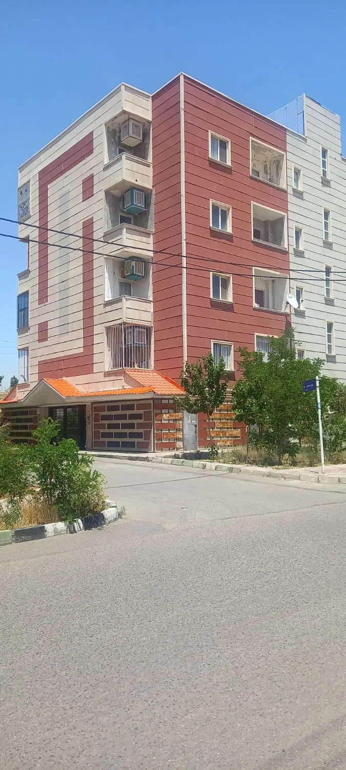آپارتمان شهرک پیام ماهدشت