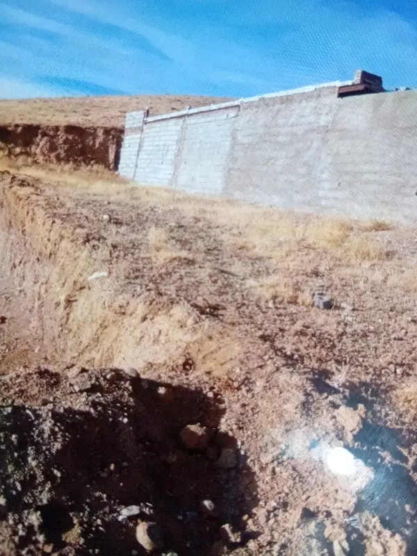 زمین فروشی