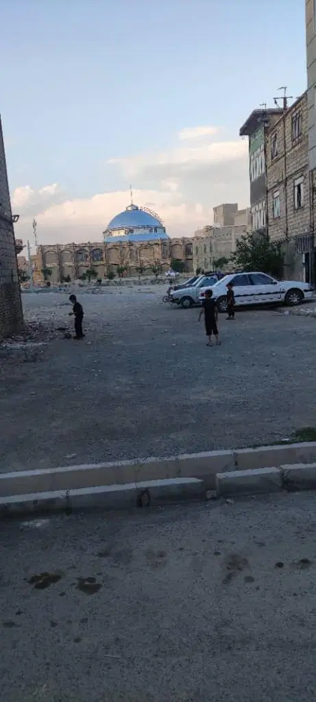 زمین داخل بافت کل منطقه بازار کیف کفش امام علی ع