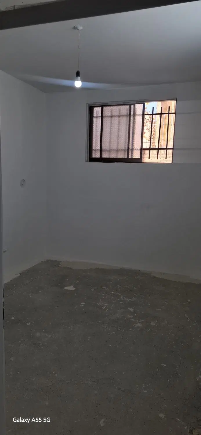 واحد ۱۰۰متری همکف