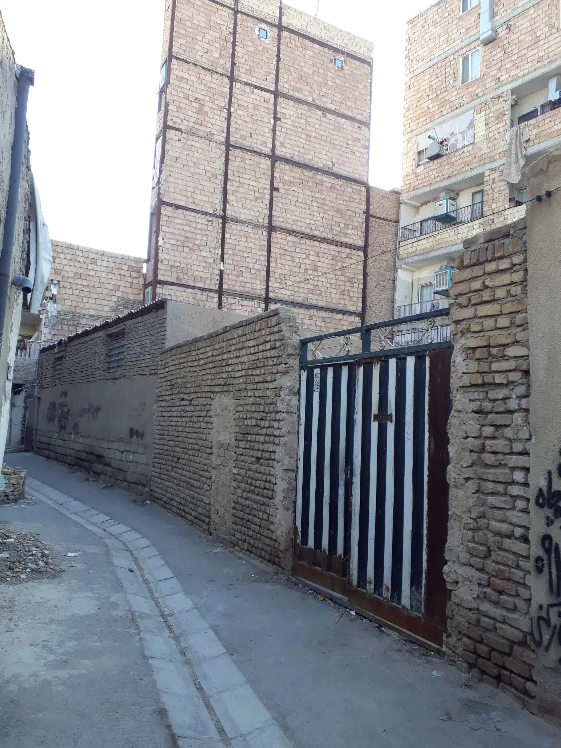 زمین مسکونی  320 متر