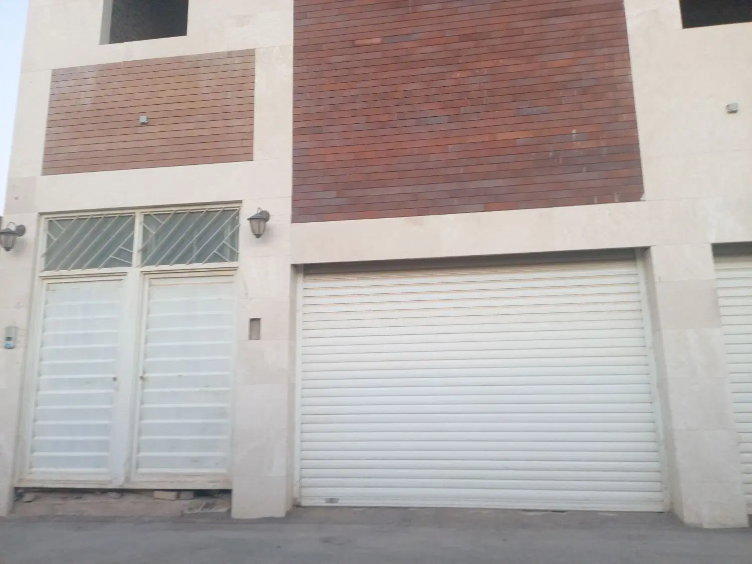 منزل سه طبقه شاهدیه