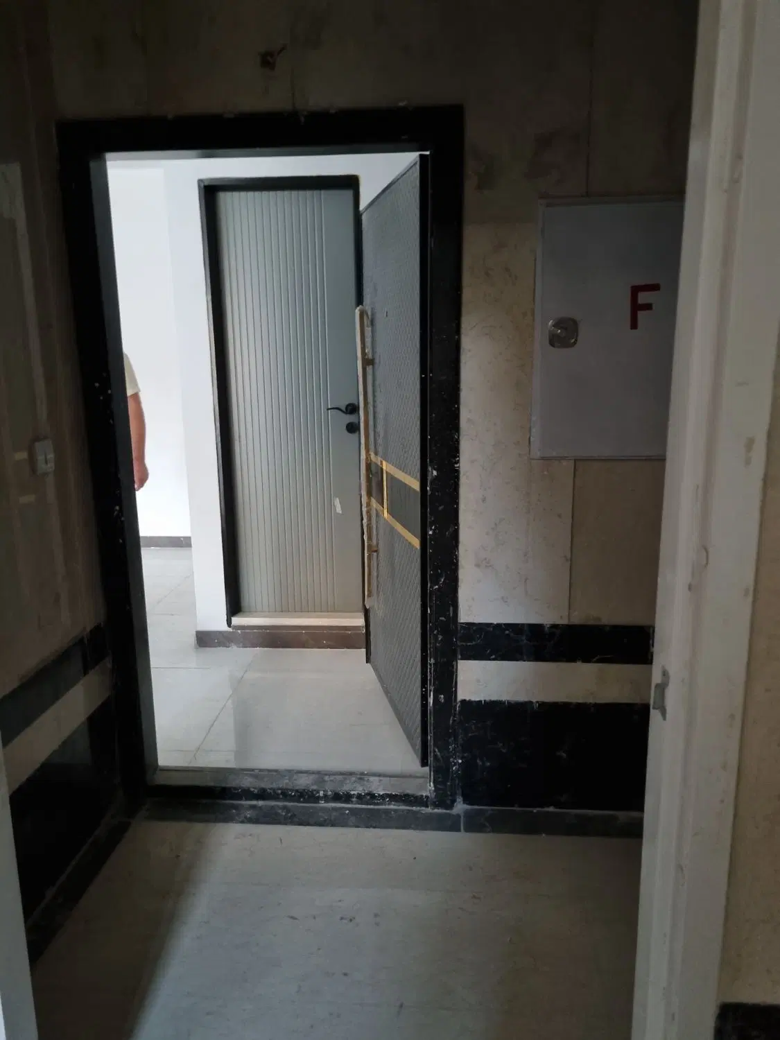 آپارتمان ۱۲۵ متر خ کاشانی