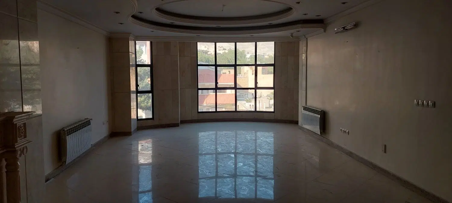 یک دستگاه آپارتمان مسکونی