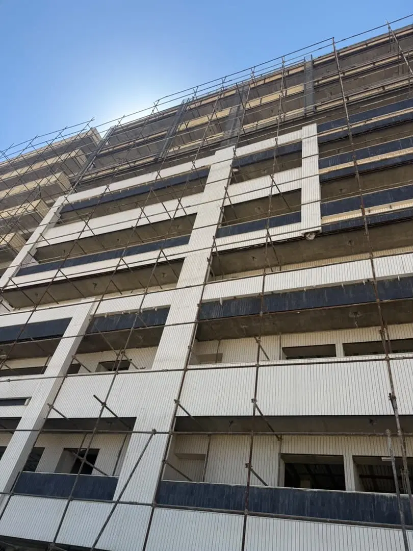 آپارتمان تجاری نبش خیابان رخشا