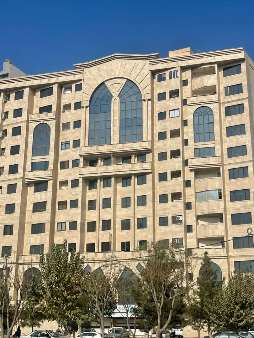 زمین 350متر  20متر بر جمهوری