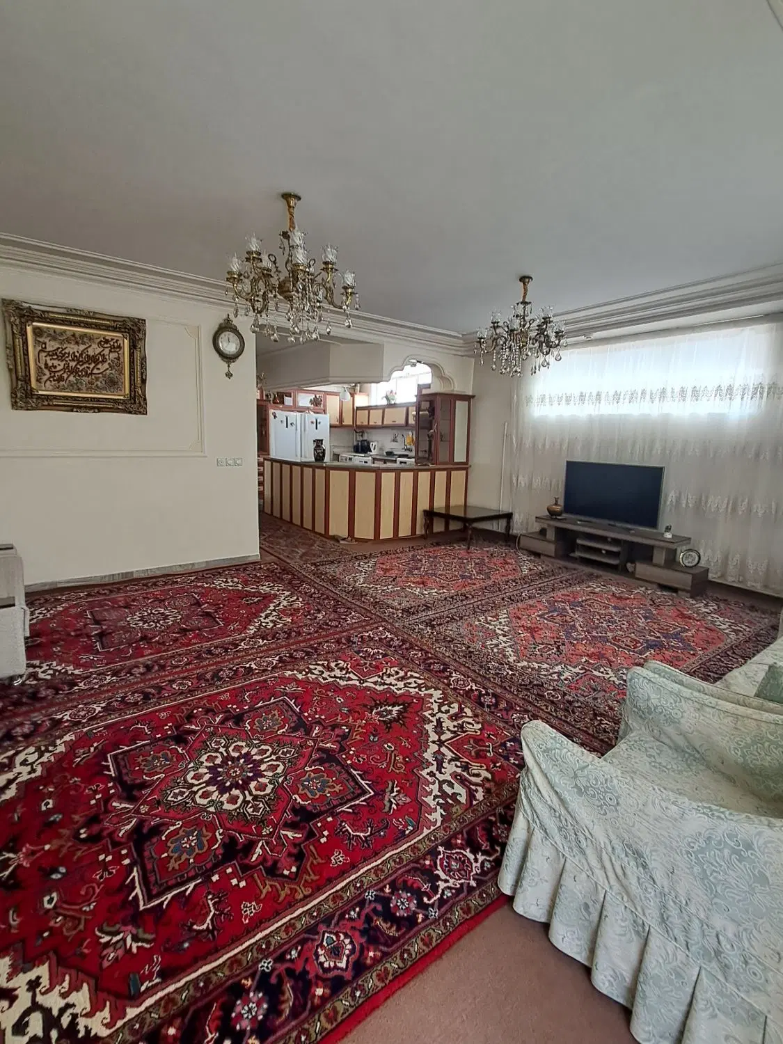 اپارتمان ۱۰۲ متری در بهترین کوی کوچه باغ