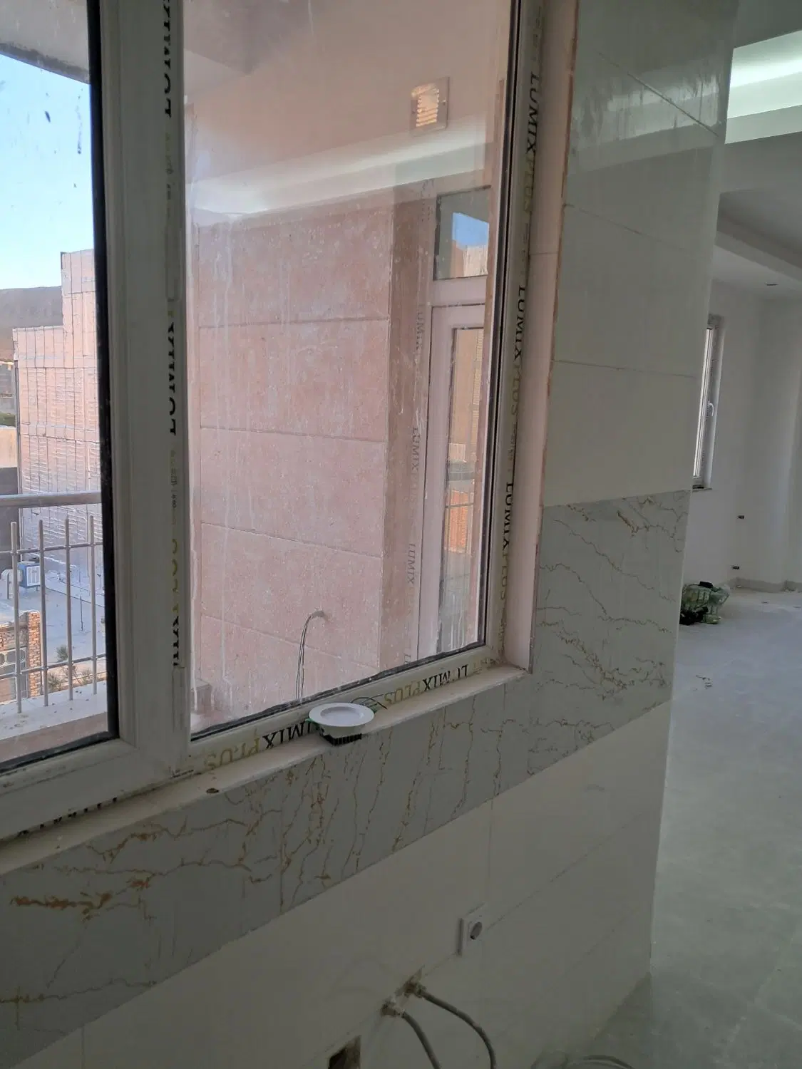 فروش یک واحد اپارتمان