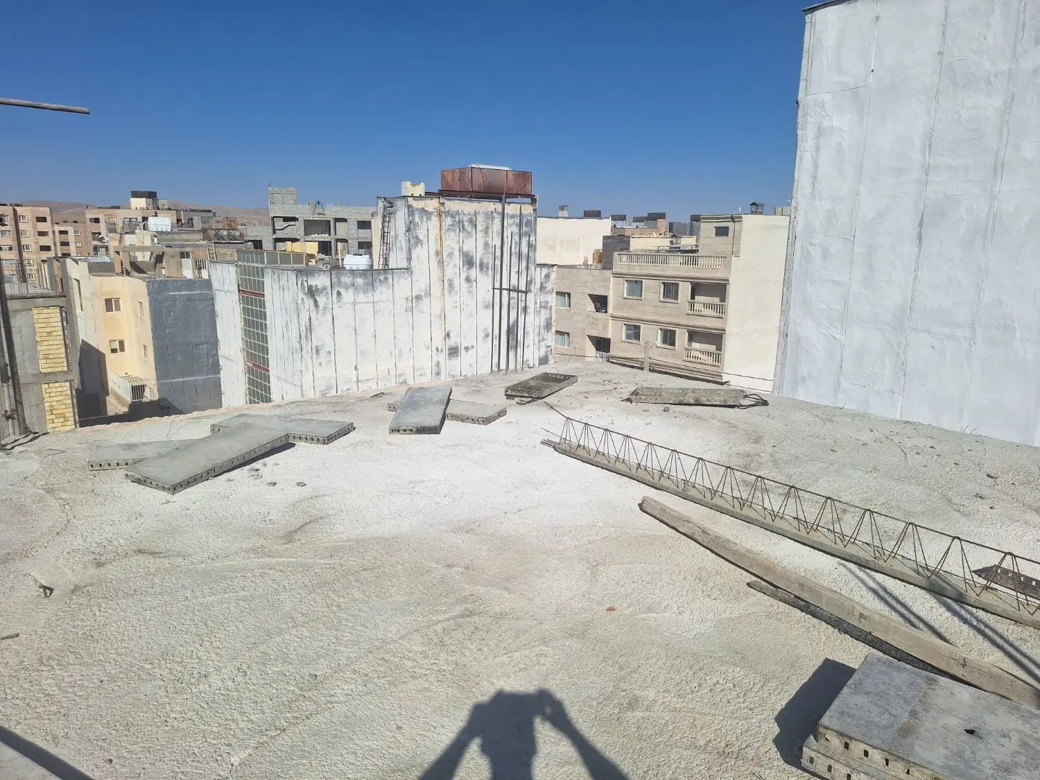 ۱۱۲ متر ۲خواب تکواحدی حیاط دار