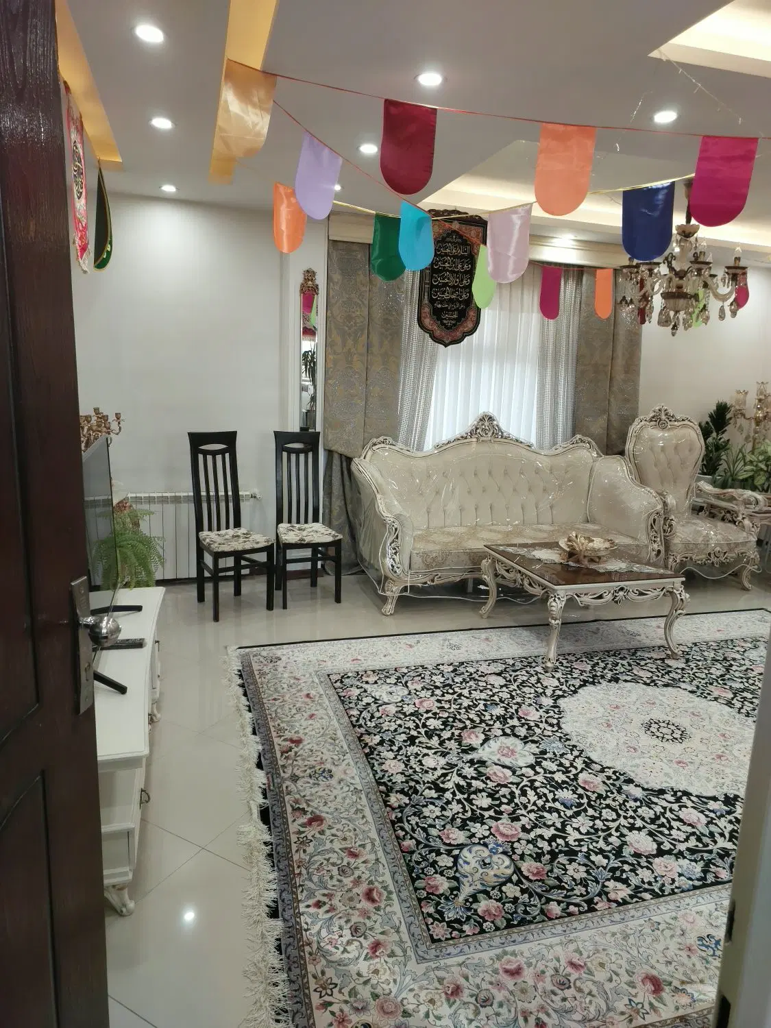 آپارتمان ۷۷ متری