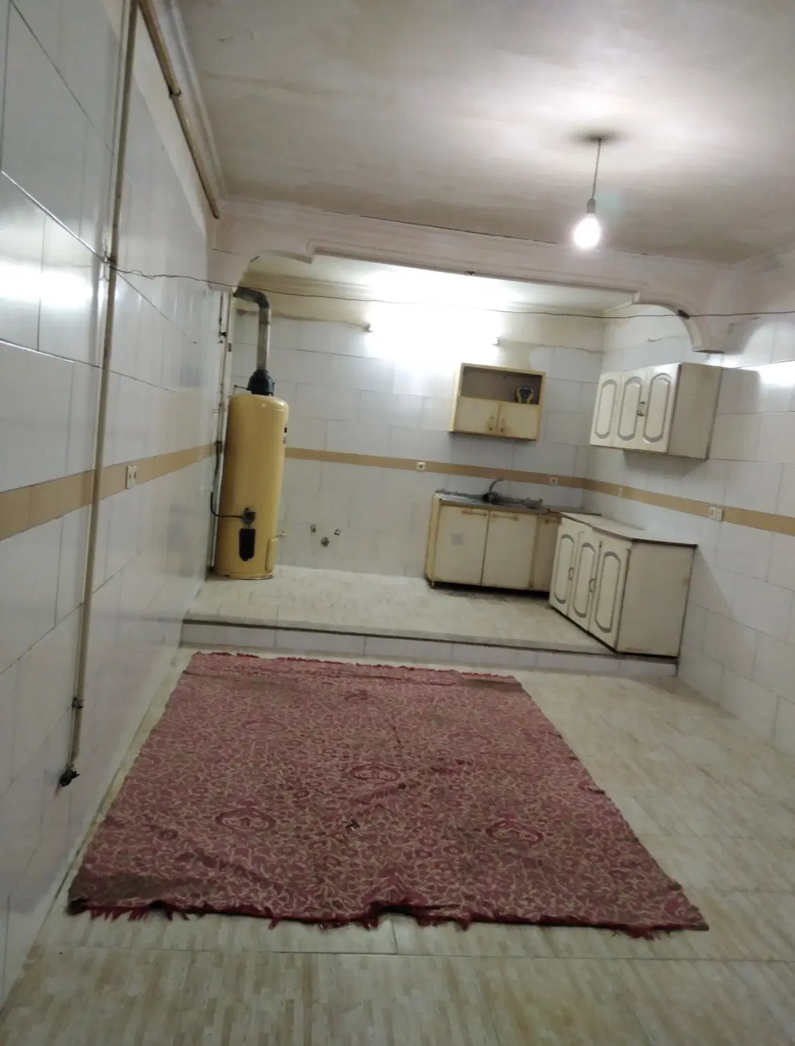 زیرزمین اجاره ای ۴۰ متری جاده فرودگاه