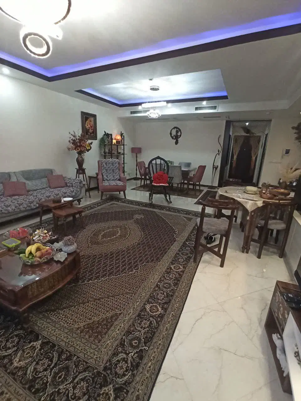 آپارتمان ۱۱۳ متر دریاچه چیتگر آسمان