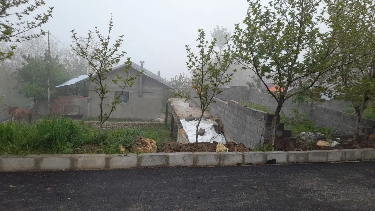 زمین همراه بنا در روستای کوهستانی ییلاقی بهشهر