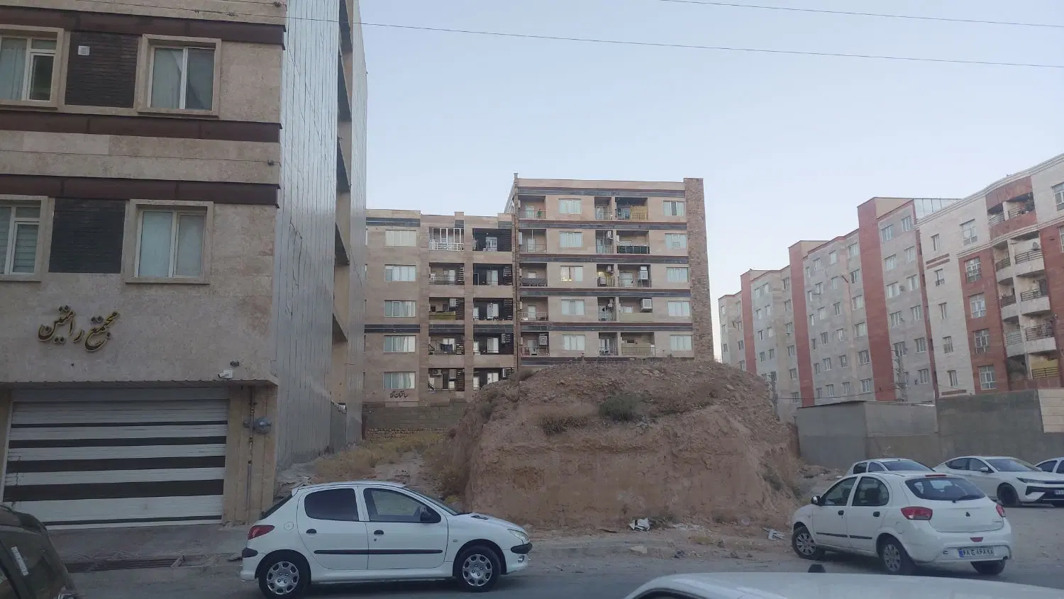فروش زمین بر 16 متری توحید
