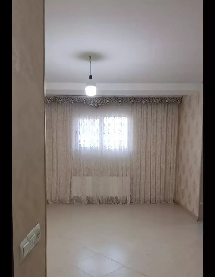 واحد ۷۸ متری مجتمع نیروی انتظامی ، شهرک پرواز