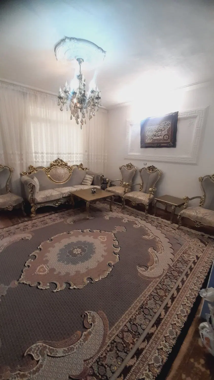 خونه ویلای دوطبقه درابوطالب برا دو خانواده ۶۵متر