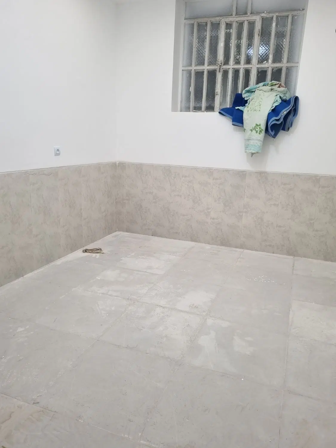 فروش ۲۰۰ متر منزل مسکونی