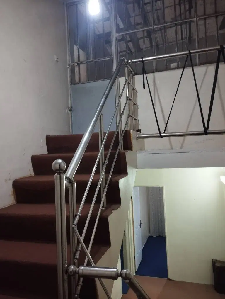 خانه دو طبقه دربستی