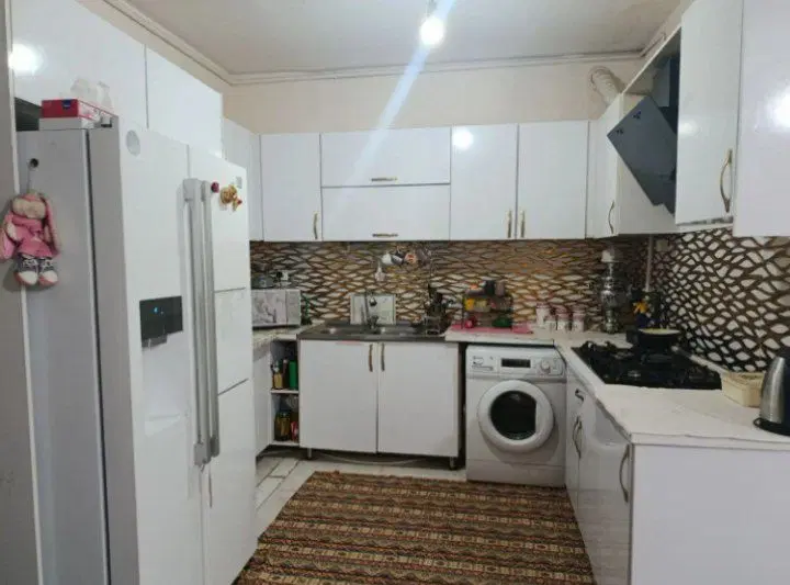 ۸۰ متر شیک طبقه اول وکالتی ابوطالب ۶۱