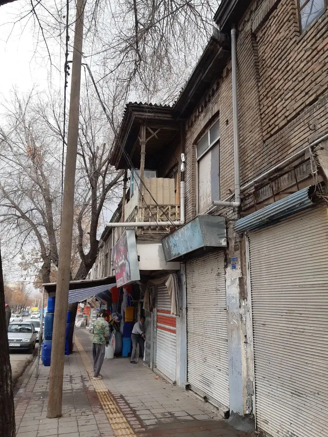ملک قدیمی در لوکیشن بورس لوازم خانگی جهت فروشگاه