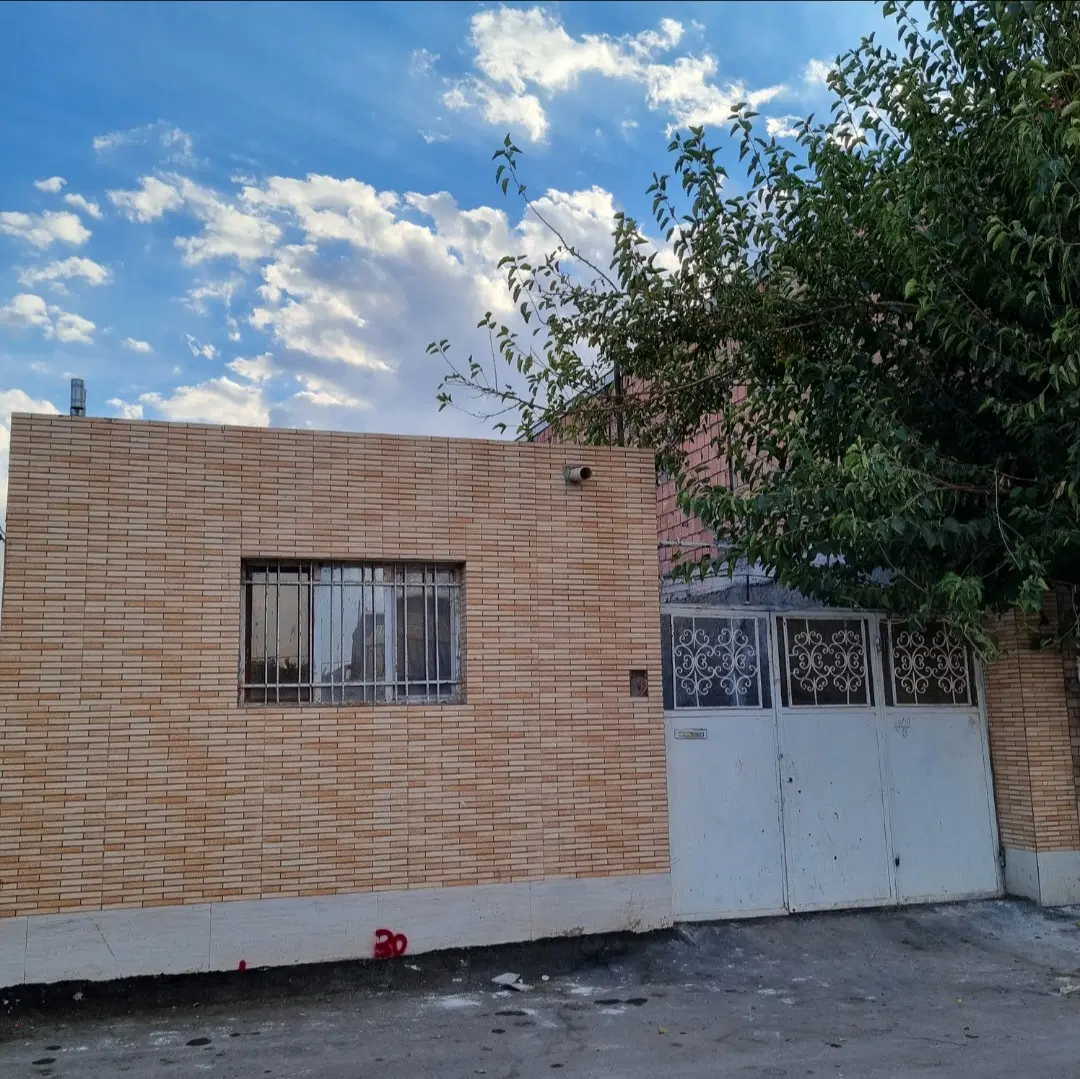 خانه حیاط‌دار۱۴۰متری ، سند تک‌برگ شش‌دانگ ، معاوضه