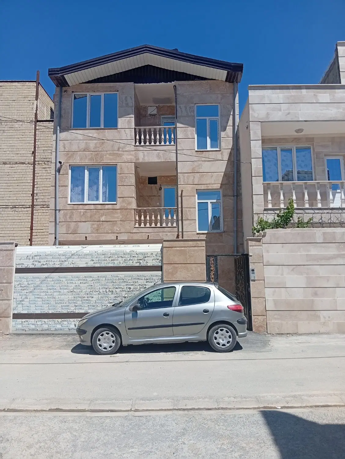 آپارتمان گاوخانه