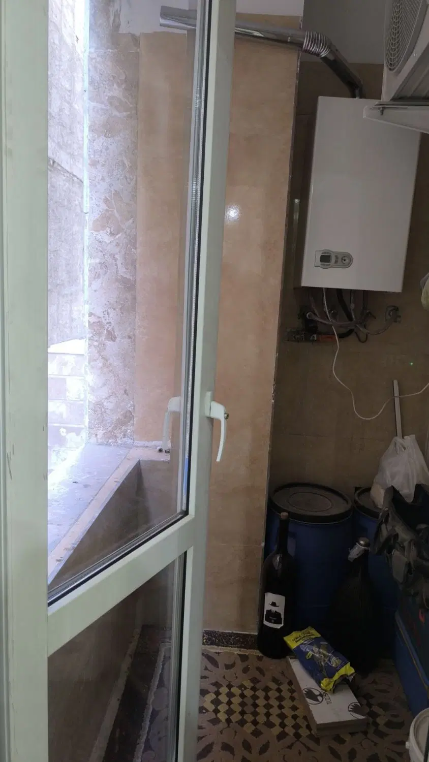 اجاره واحد۶۰متری لوکیشن خوب
