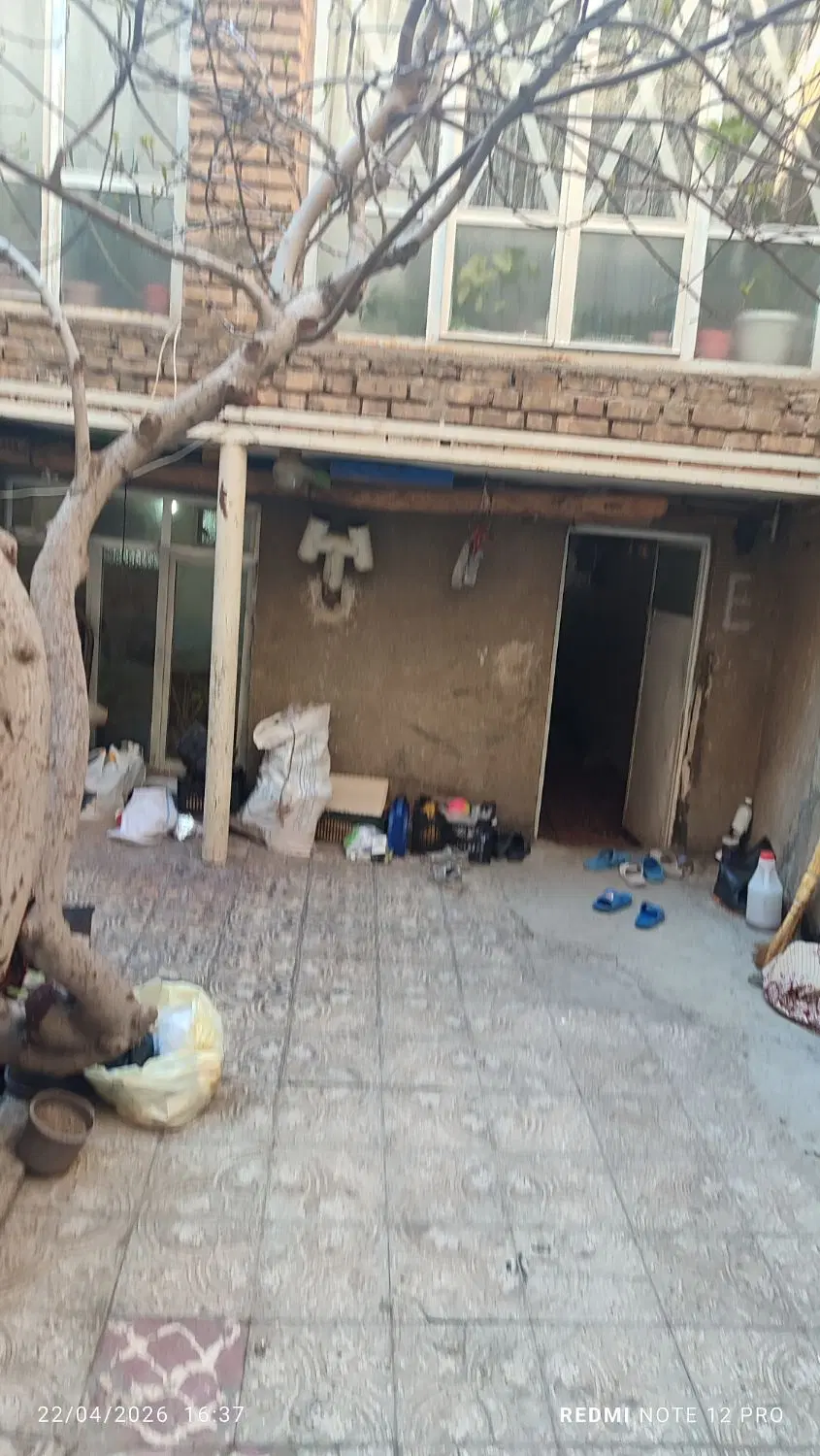 فروش حیاط 96 متری در عباسی سیلاب قوشخانه