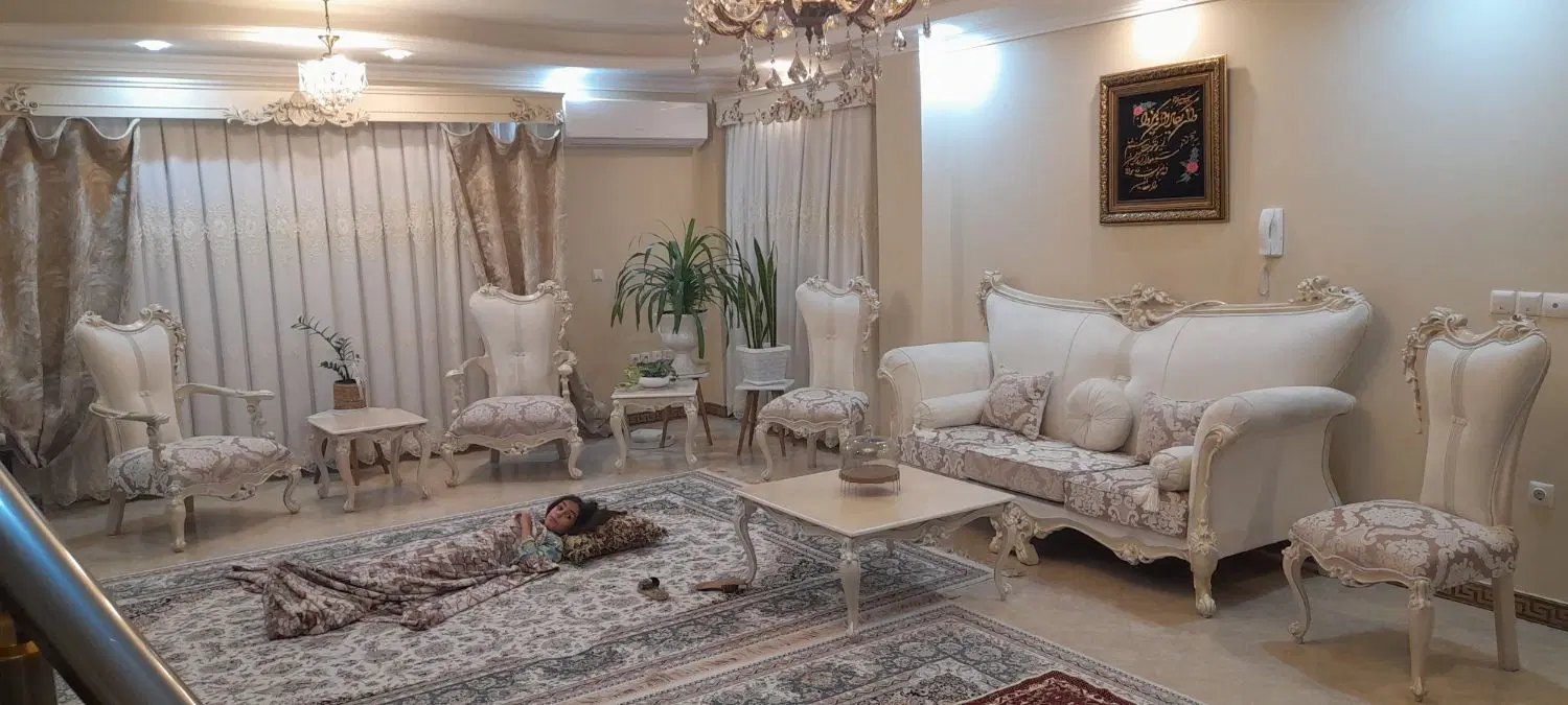 ویلای ۳۷۰متری نوشهر(مالکم فقط مصرف کننده پیام دهد)