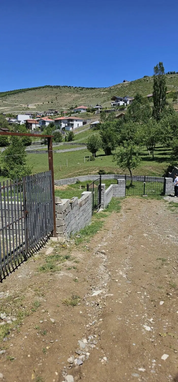 زمین فروشی