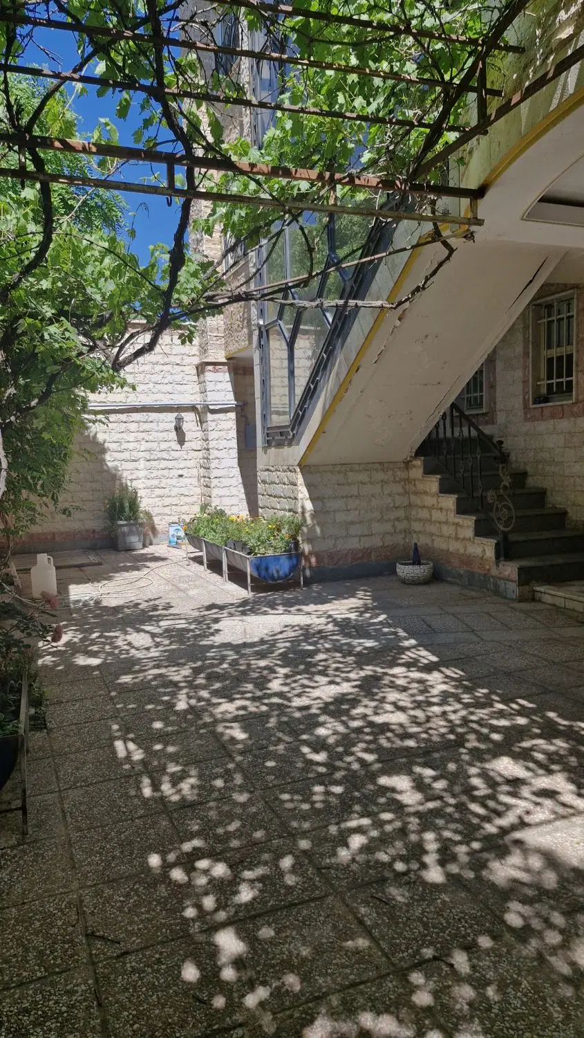 هشتگرد سعید آباد۱۶۰ متر دوخواب