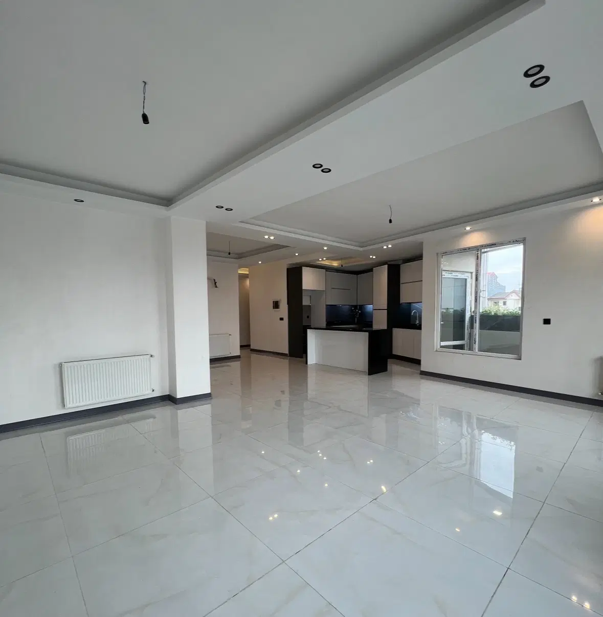 آپارتمان تک واحدی سه خواب در لاکانی