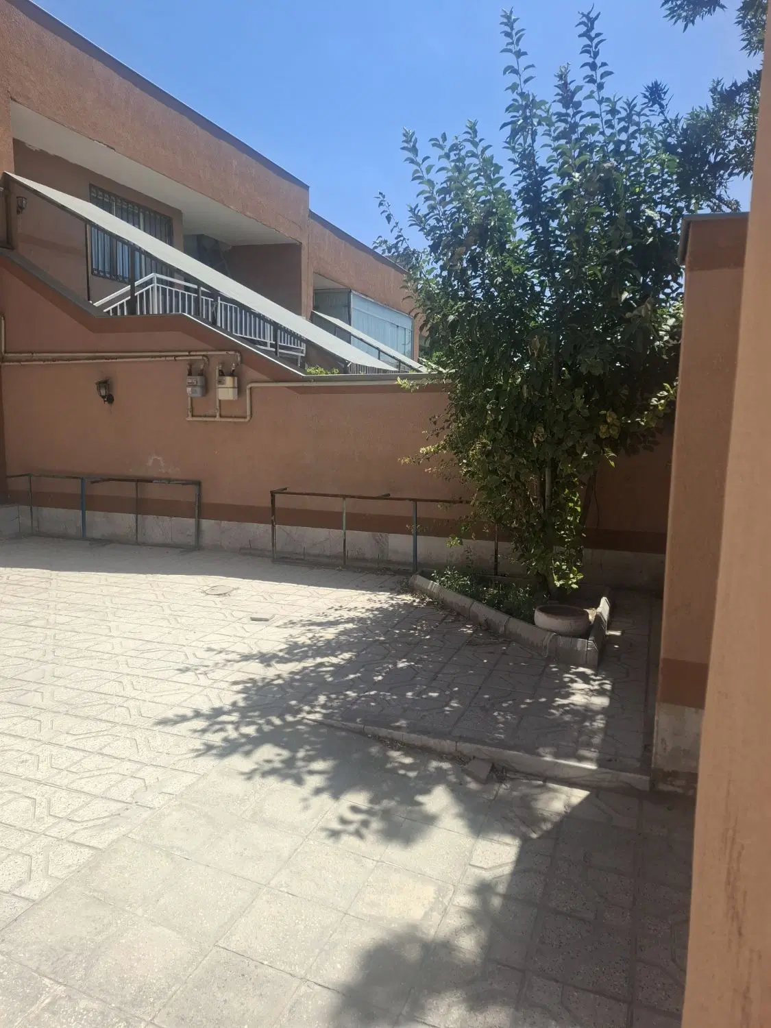 رهن اجاره فاز1اسمان35ط بالادوخواب.