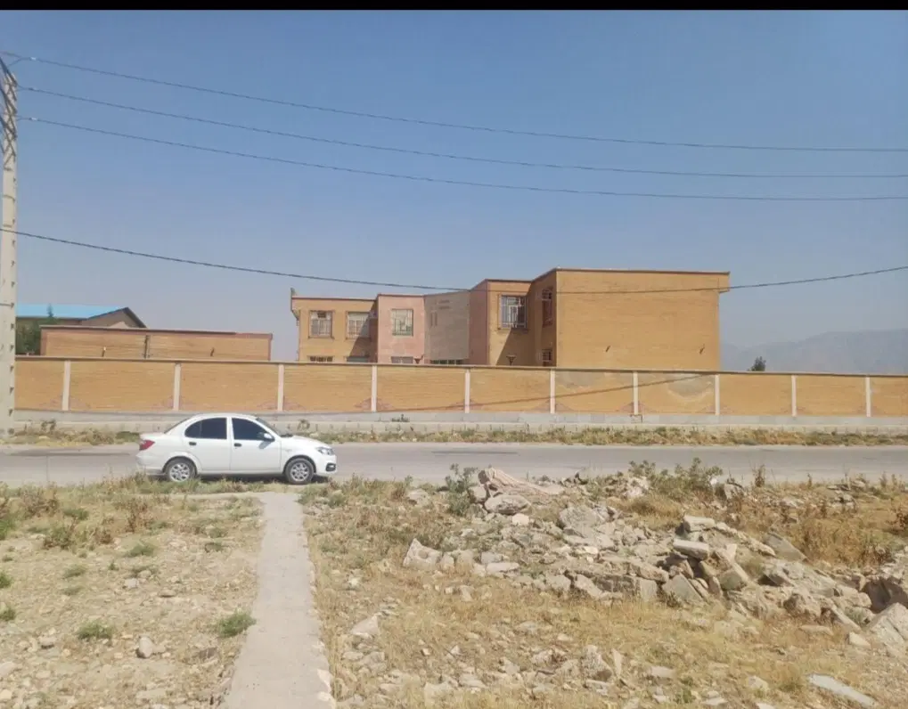 ملک فروشی