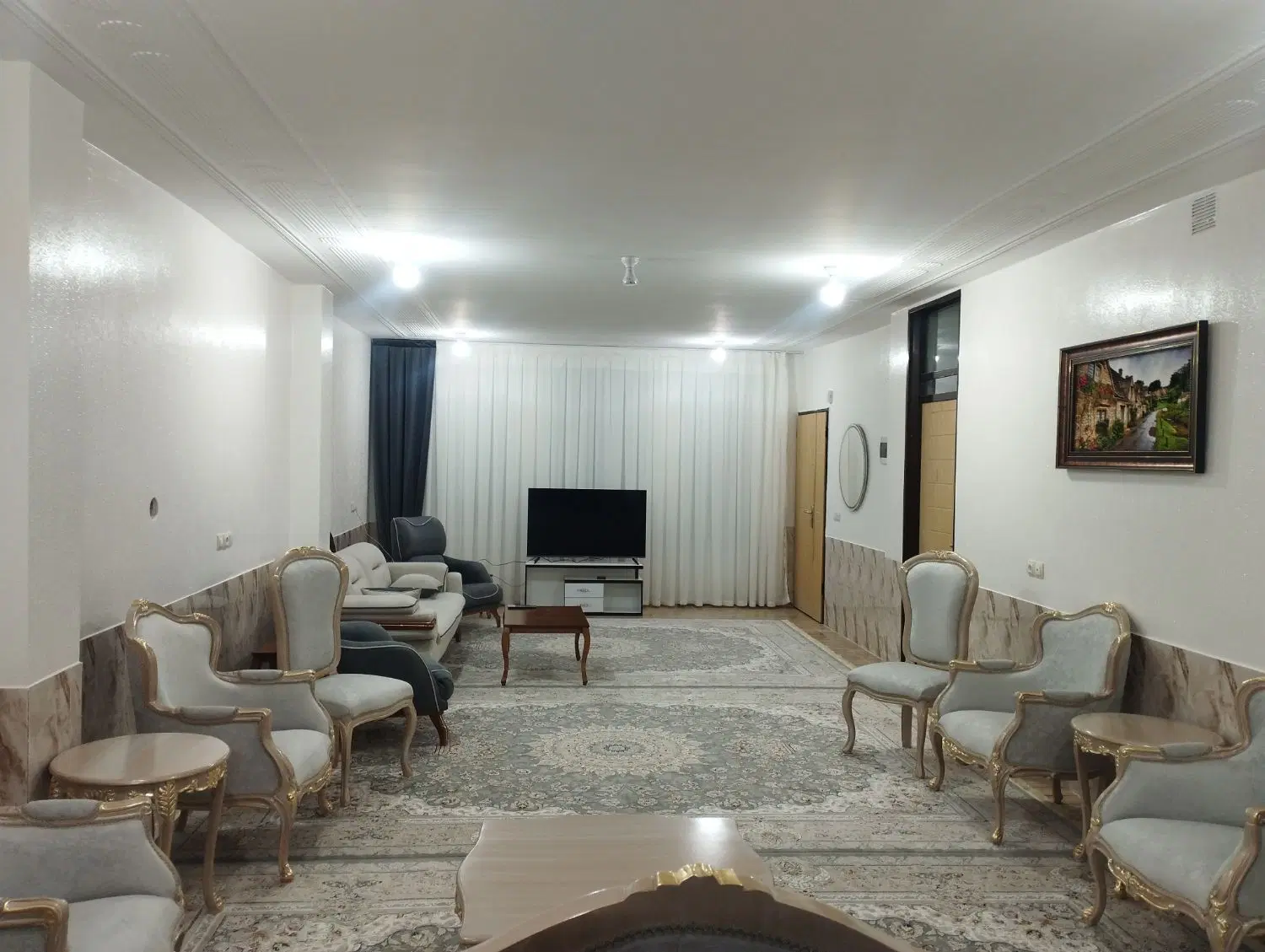 رهن و اجاره یک واحد دوخوابه ۱۳۰ متری