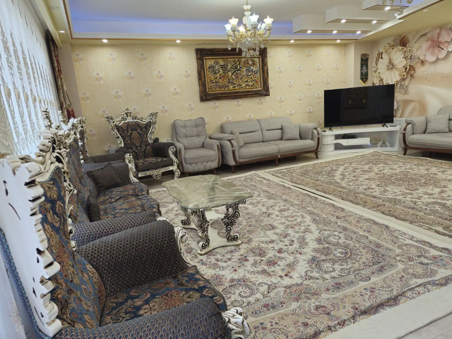 آپارتمان لوکس ۱۲۴ متر