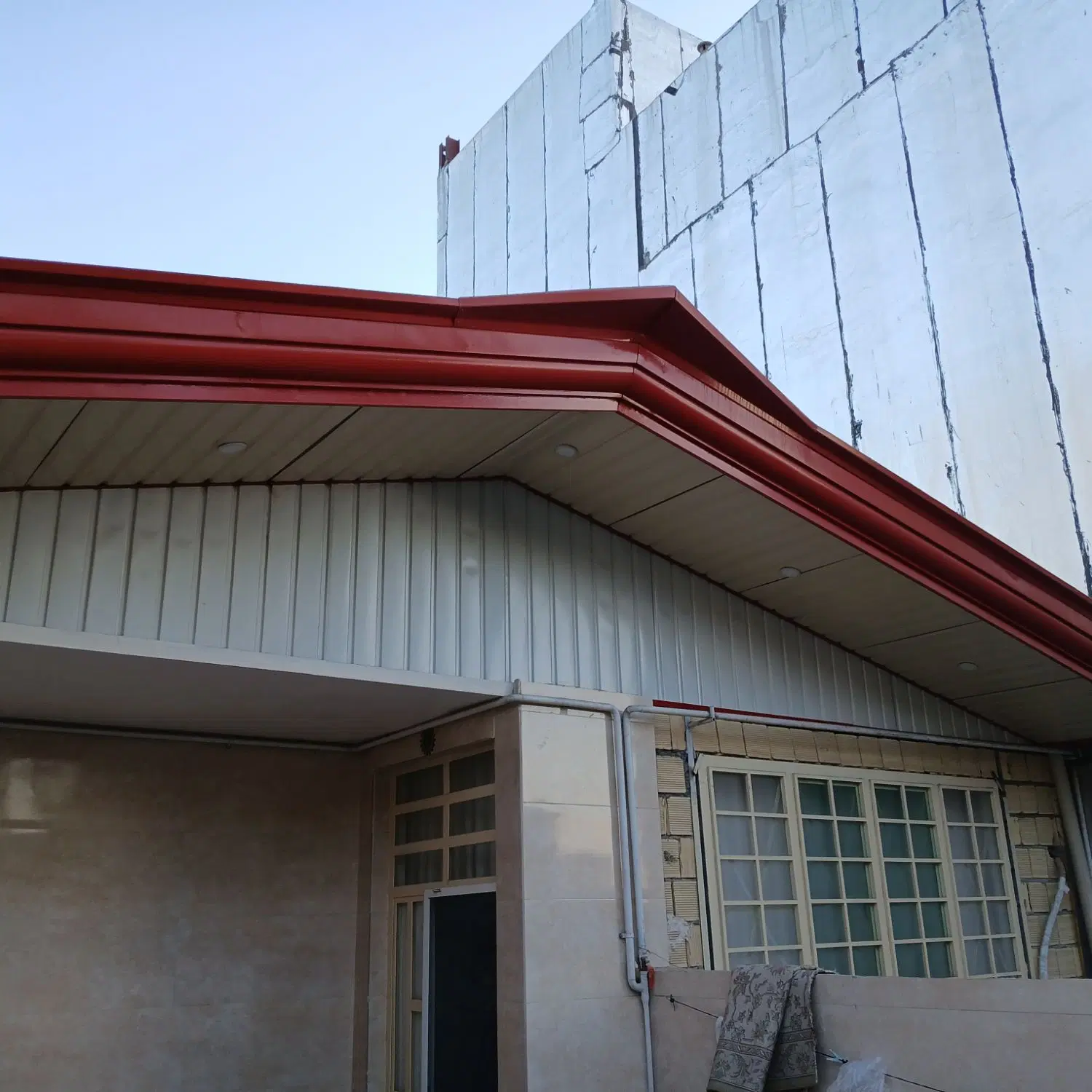 ملک مسکونی ۱۲۷ متر  دوطبقه