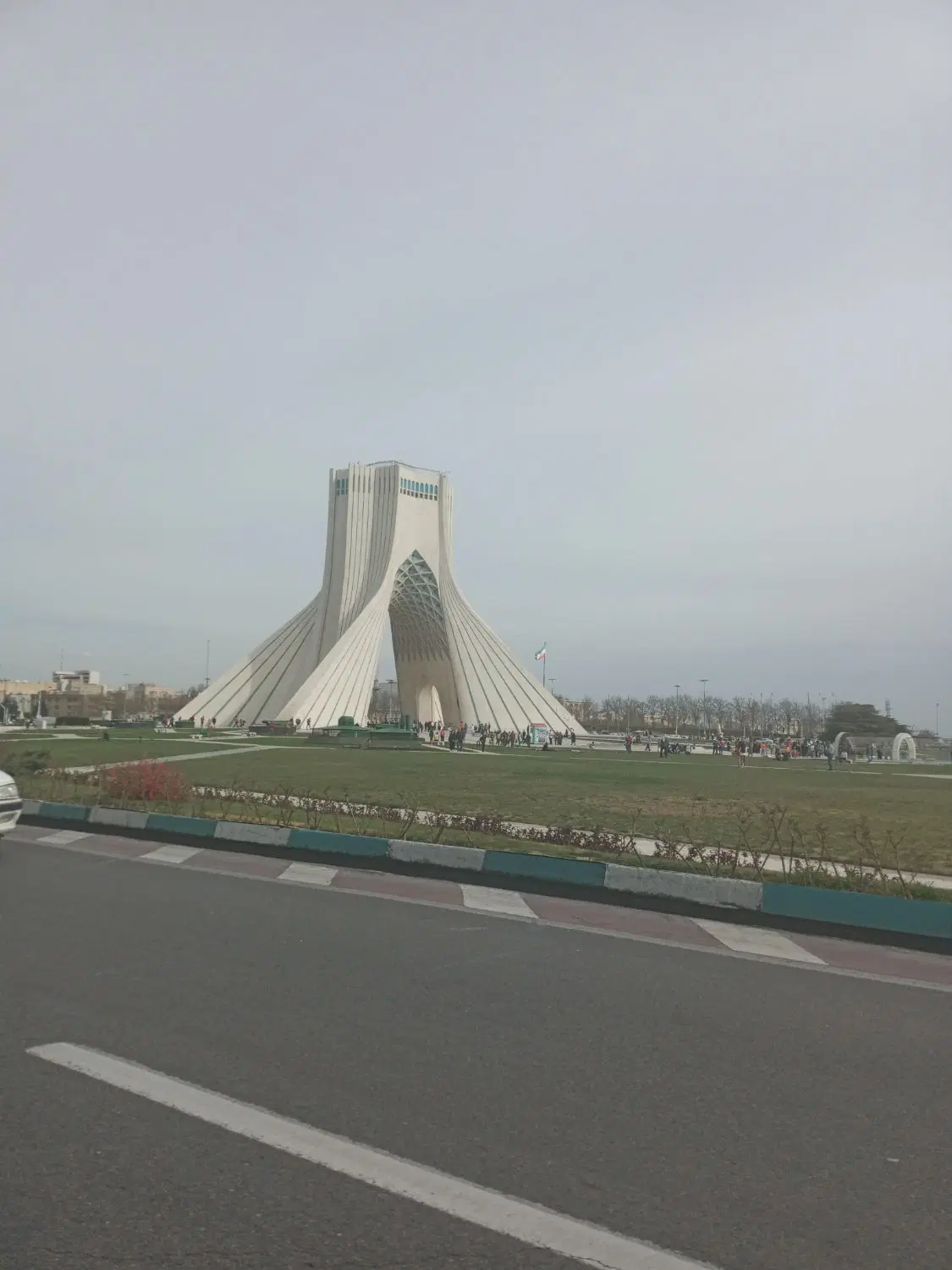 زمین هفت باغ دهکده پردیس کوچه2